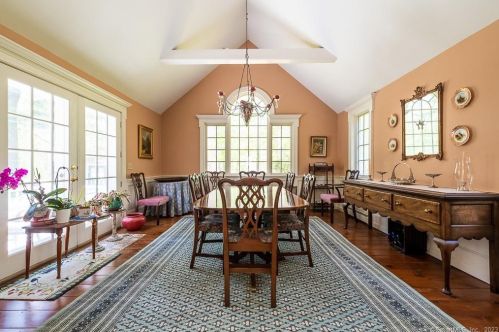 13 Dennison Rd, Essex CT  06426-1352 exterior