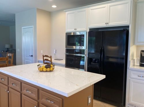 39601 Parkview Dr, Temecula CA  92591-7229 exterior