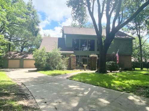 8211 Arrow Cove Ct, Humble, TX 77346-1652