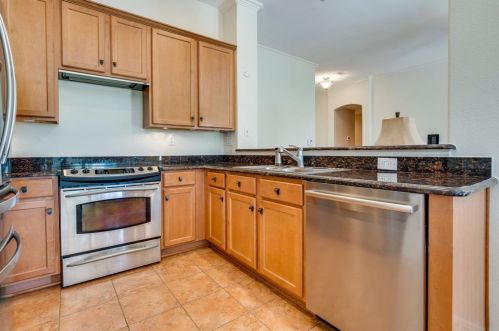 10825 Southerland Dr, Denton TX  76207-8683 exterior