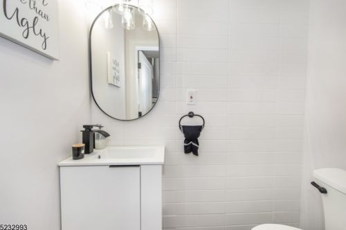 172 Freeman Ave, East Orange NJ  07018-2706 exterior