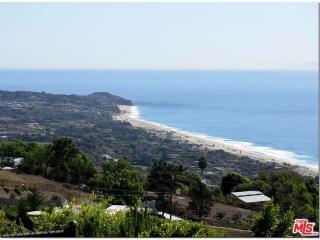 5820 Foxview Dr, Malibu, CA 90265-2648