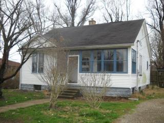 610 Center St, Eureka, IN 47635-1516