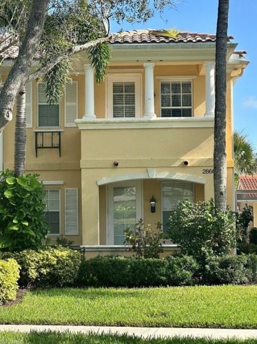 28667 Alessandria Cir, Bonita Springs, FL 34135-8275