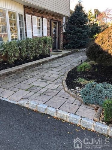 140 Duffy Pl, South Plainfield, NJ 07080-3149