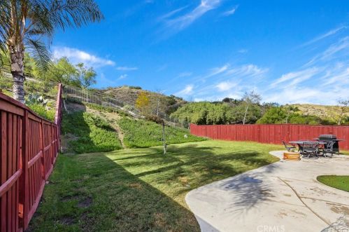 29205 Sunswept Dr, Lake Elsinore CA  92530-7247 exterior