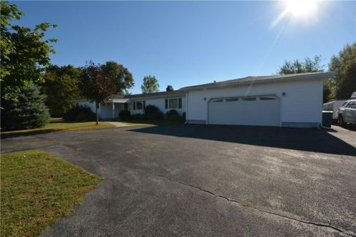 274 Wealtha Ave, Watertown, NY 13601-1854