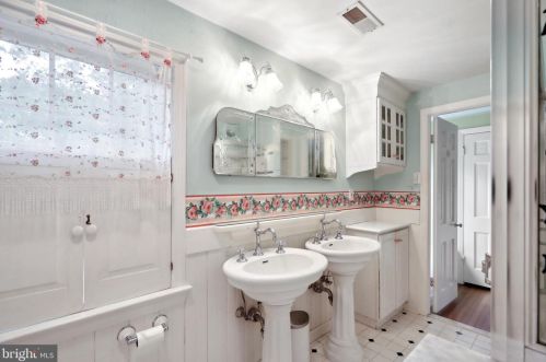 56 Park Blvd, Camden NJ  08103-2757 exterior