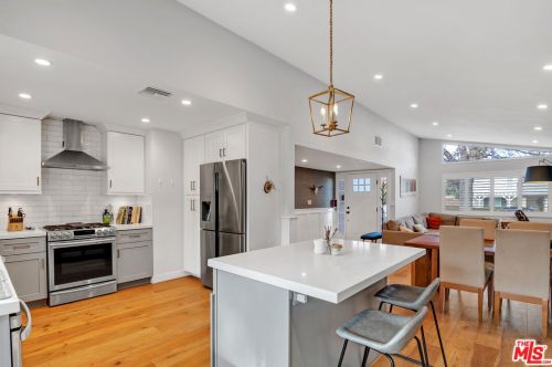 29390 Quail Run Dr, Calabasas CA  91301-1565 exterior