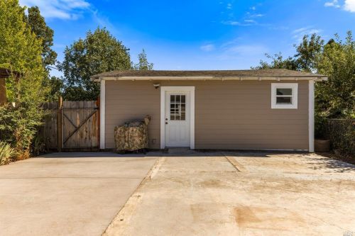 293 Valley St, Willits CA  95490-3623 exterior