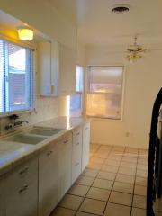 108 Spruce St, Bakersfield CA  93304-2618 exterior