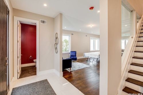 433 Oceanpoint Ave, Cedarhurst, NY 11516-1326