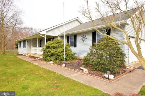 51 Central Church Rd, Dover, DE 19904-4772