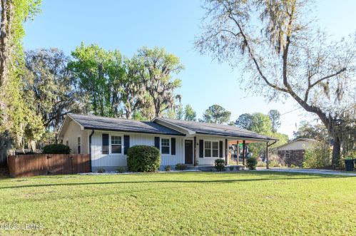 2715 Southside Blvd, Beaufort, SC 29902-6543