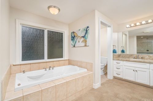 607 Oak Grove Dr, Glendora CA  91741-2258 exterior