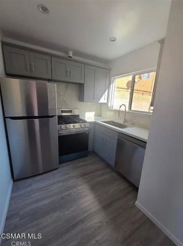 6827 Radford Ave, North Hollywood CA  91607-1323 exterior