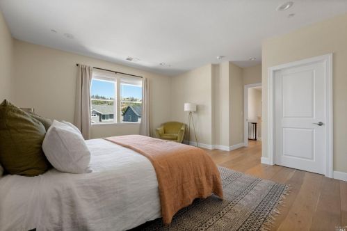 3516 Parker Hill Ct, Santa Rosa CA  95404-1512 exterior