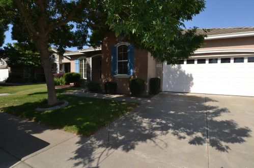 3445 Summer Dr, Modesto, CA 95355-7330