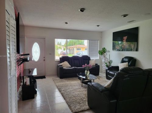 6275 111th Ter, Hialeah, FL 33012-2354