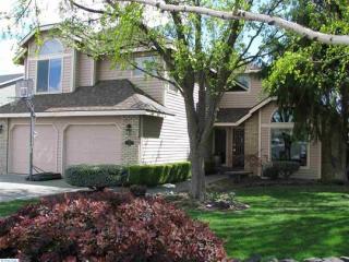 211 Center Blvd, Richland, WA 99352-8713