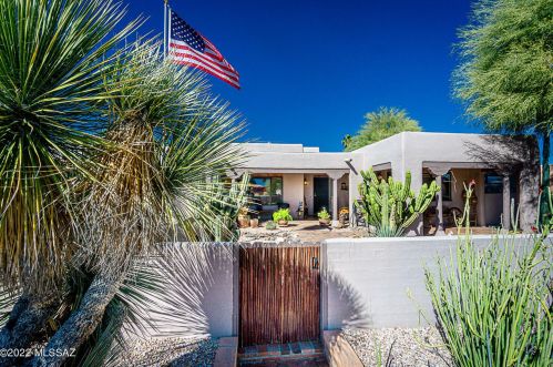120 Calle Escudilla, Green Valley, AZ 85614-3409