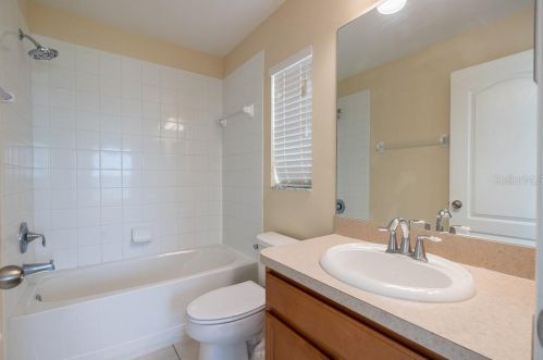 4219 Winding Vine Dr, Lakeland FL  33812-2205 exterior