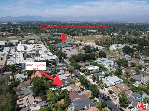 4841 Tyrone Ave, Van Nuys CA 91401-5126 exterior