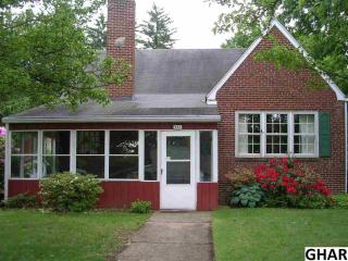 533 Keller St, Navy Sup Dpt PA  17055-3738 exterior