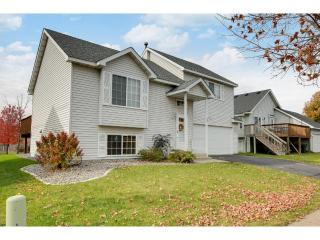 704 13th St, Farmington, MN 55024-1790