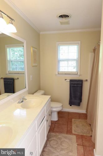 15 Shinnecock Rd, Dover DE  19904-9404 exterior