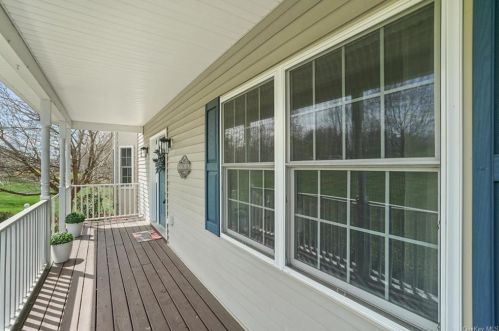 104 Dejong Ct, Montgomery NY  12549-1874 exterior