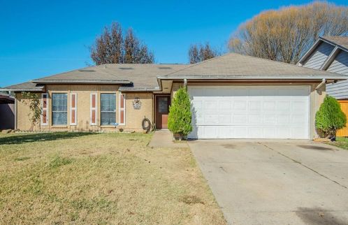 505 Jean Dr, Seagoville, TX 75159-2372