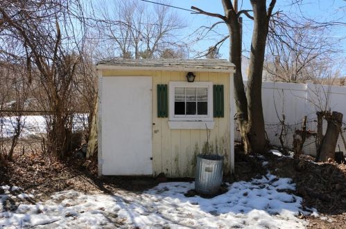 127 Mill St, Worcester MA 01603-2031 exterior