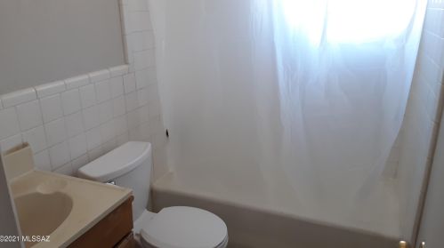 6201 29th St, Tucson AZ  85711-6815 exterior