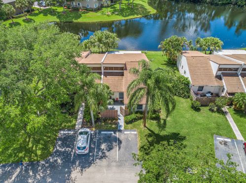 1920 Monks Ct, West Palm Beach, FL 33415-9149