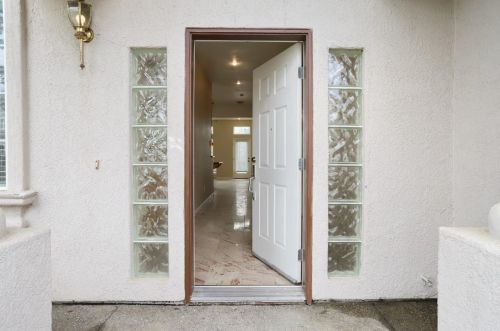 8558 Spiceberry Way, Elk Grove, CA 95624-4213