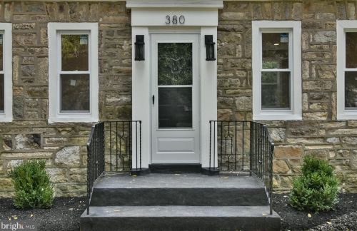 380 Ivy Mills Rd, Glen Mills PA  19342-1424 exterior