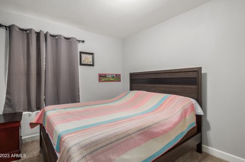 4011 Camino Vivaz, Glendale AZ  85310-5516 exterior