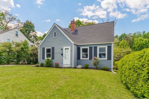 39 Sears St, Middletown, CT 06457-4335