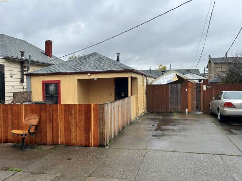 2606 20 St, Oakland CA  94607-3351 exterior