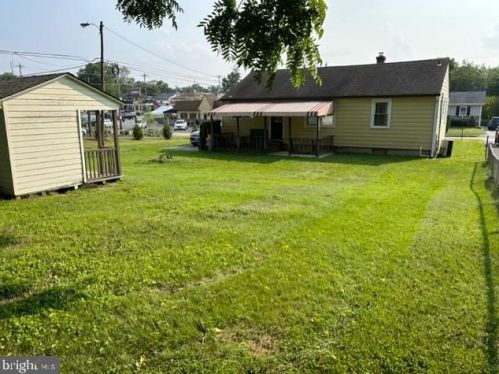 300 Highland Ter, Holmes PA  19043-1310 exterior