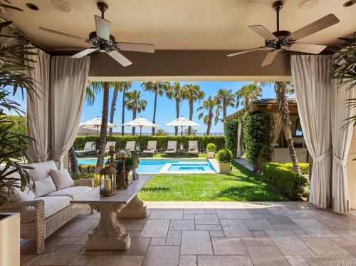 6 Windemere Ct, Newport Beach, CA 92657-1503