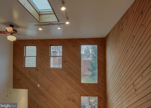 409 Boas St, Harrisburg PA 17103-1716 exterior