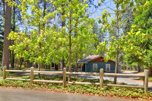 6016 Silverleaf Dr, Michigan Bluff CA  95631-9631 exterior