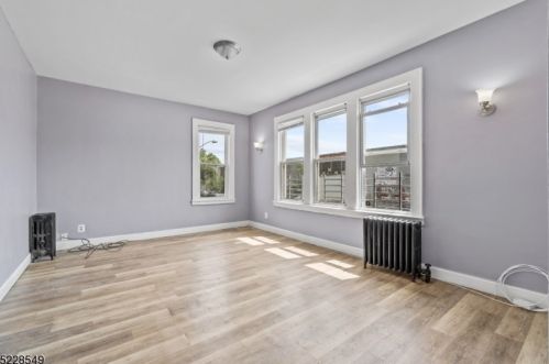 227 Hollywood Ave, East Orange NJ  07018-3941 exterior