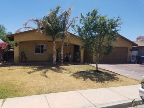 27 2nd St, Heber, CA 92249-9602