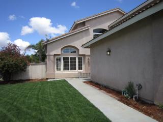 23908 Blue Flag Ct, Murrieta CA  92562-2000 exterior