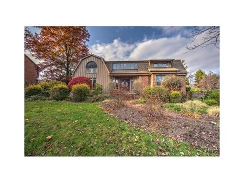 165 Pleasantview Dr, Canonsburg, PA 15317-3173