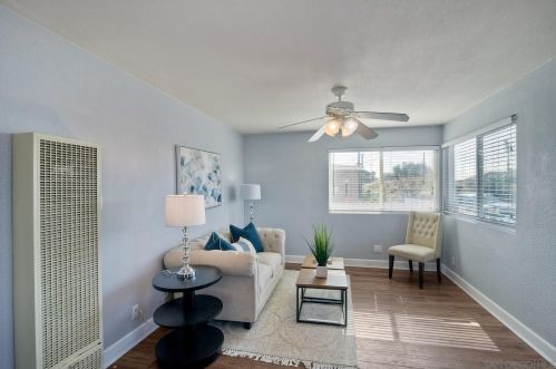 2015 Burroughs St, San Diego CA  92111-6643 exterior