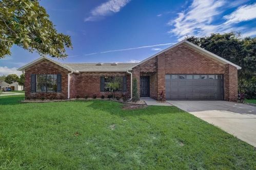 2546 Sweet Springs St, Deltona, FL 32738-1975